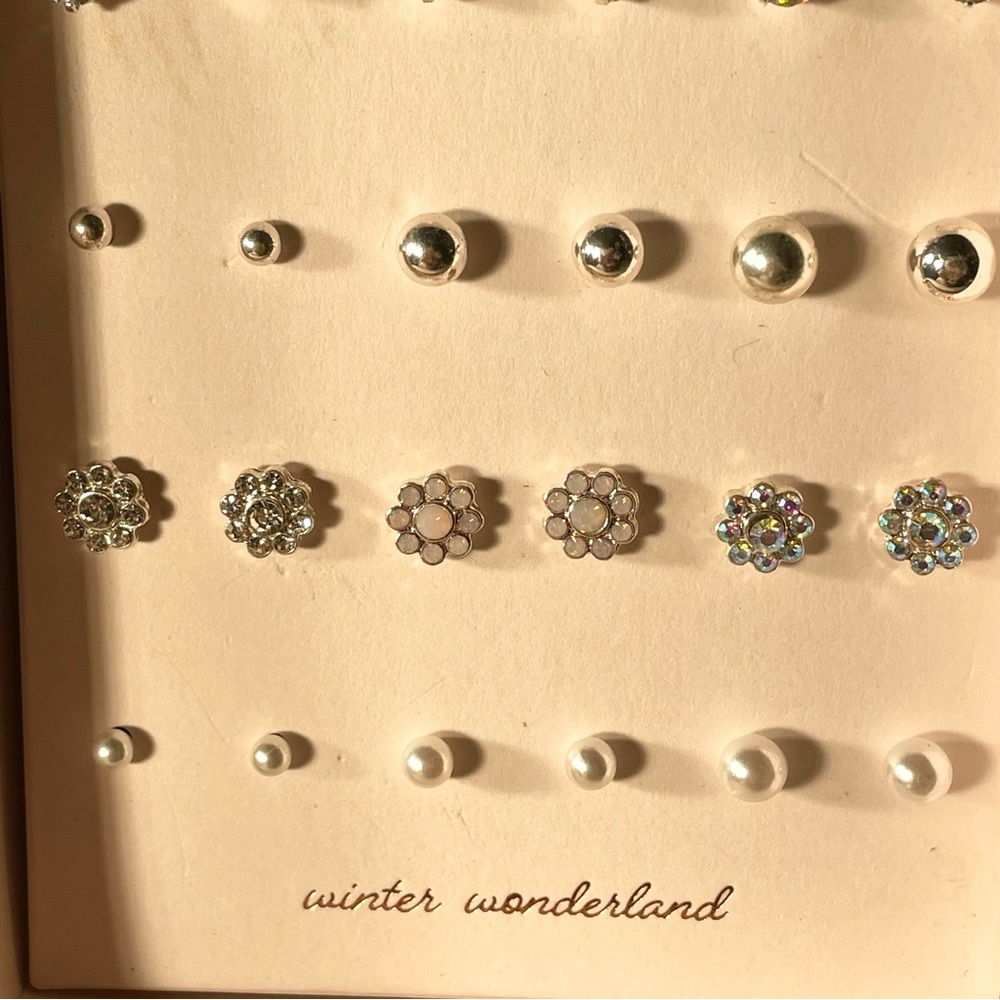 NWT LC LAUREN CONRAD PINK & SILVER PEARL STUD FLOWER EARRINGS 12 PAIRS INCLUDED - Picture 6 of 7